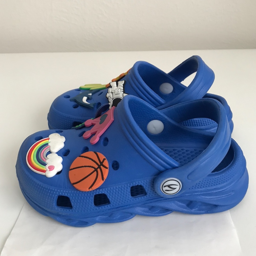2/$29 bundle Kids Sneakers, Clogs, Mesh Shoes US 8.5 toddler - Picture 4 of 11